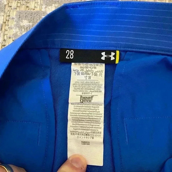 Under Armour Shorts Mens Flat Iron Size 28 Color Blue Heat Gear - Picture 3 of 5